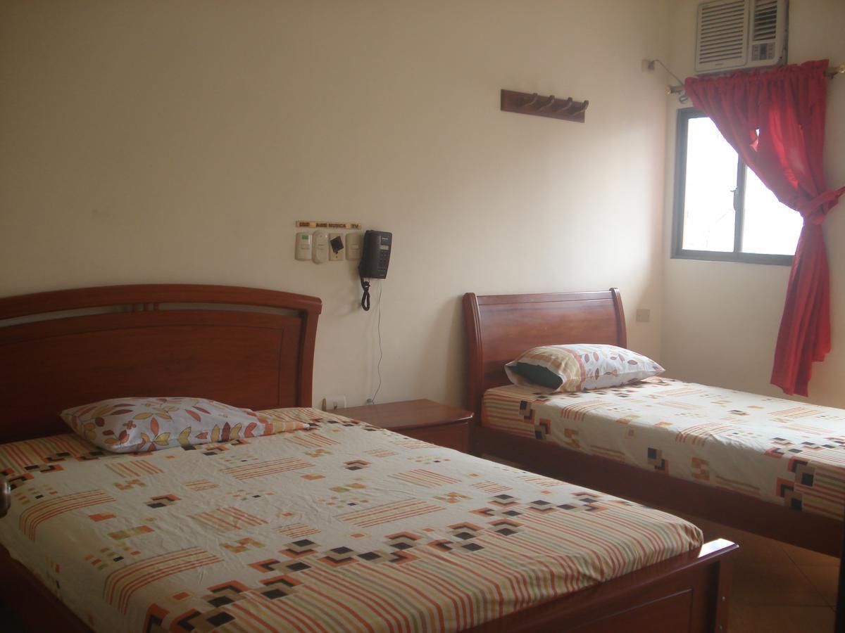 Hotel Murcia Гуаякиль Экстерьер фото