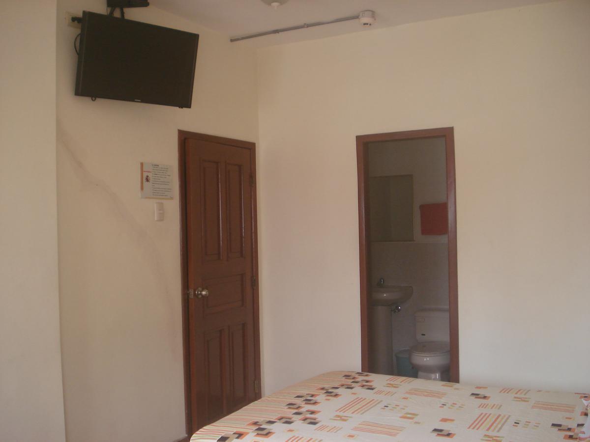 Hotel Murcia Гуаякиль Экстерьер фото